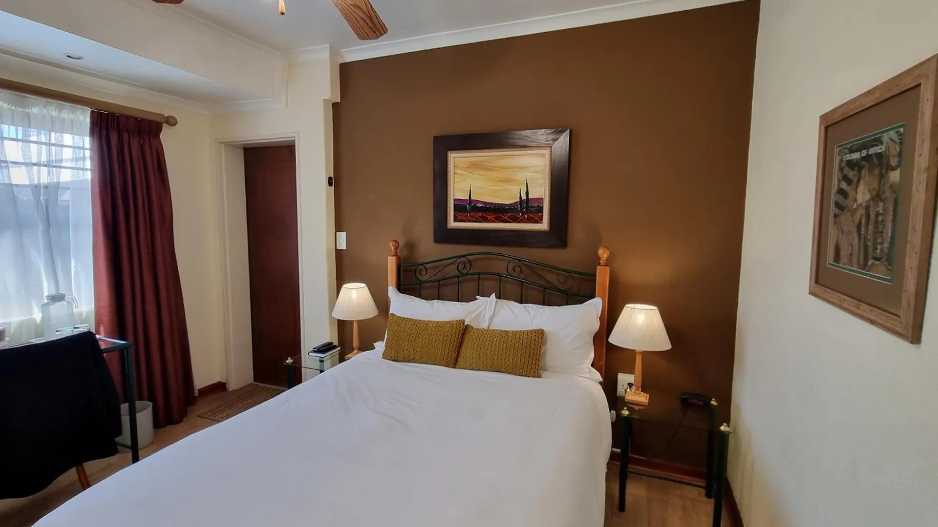 Old Oak Guest House Bellville